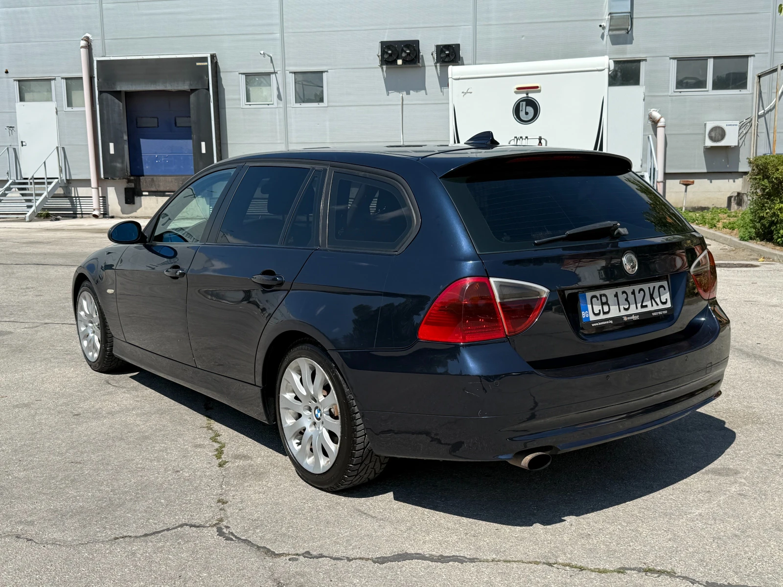 BMW 320 2.0d 163 к.с. - изображение 3