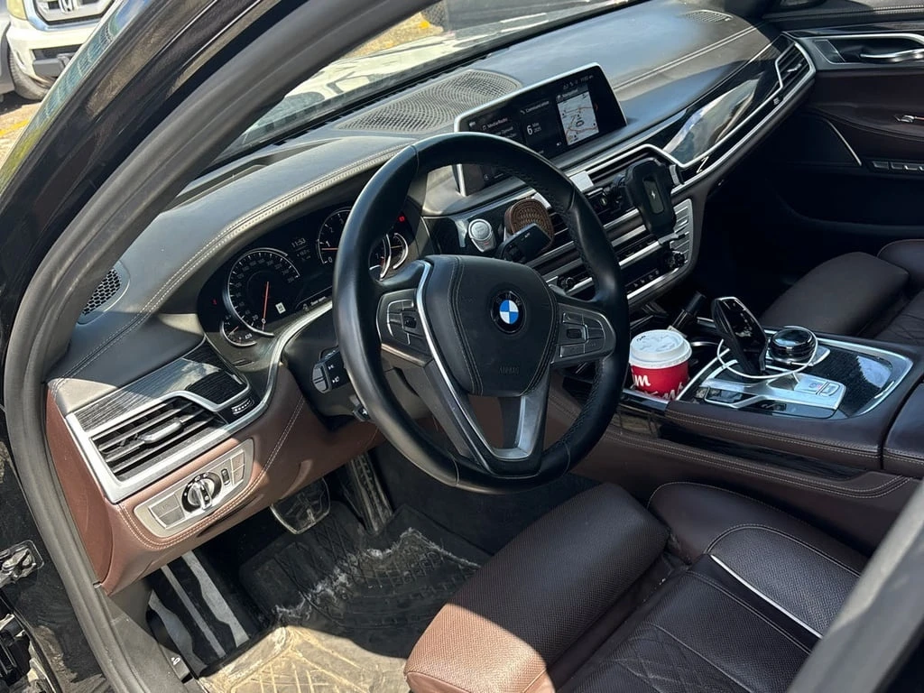 BMW 750 750i xDrive  CARFAX - изображение 5