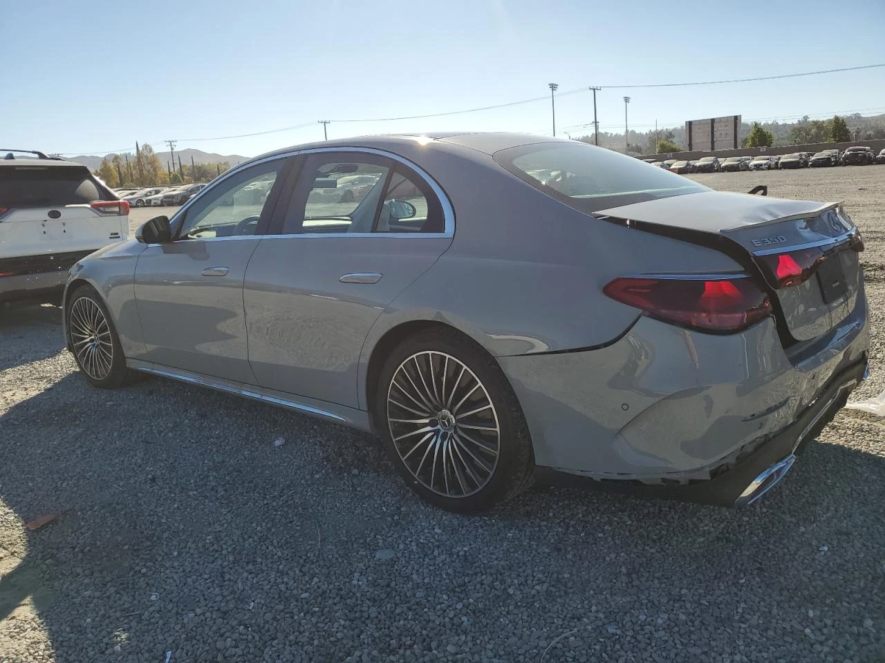 Mercedes-Benz E 350 4MATIC * NAVI * LED * CAMERA * BURMESTER * ������� | Mobile.bg � ����������� 5