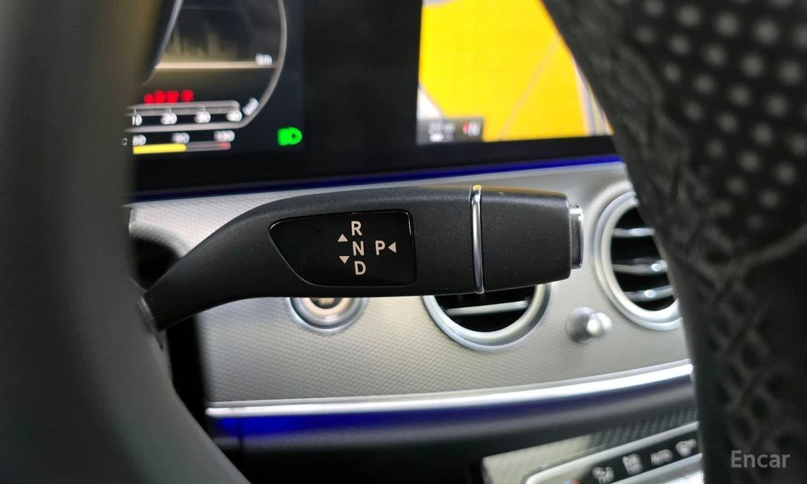 Mercedes-Benz C 300  - изображение 9