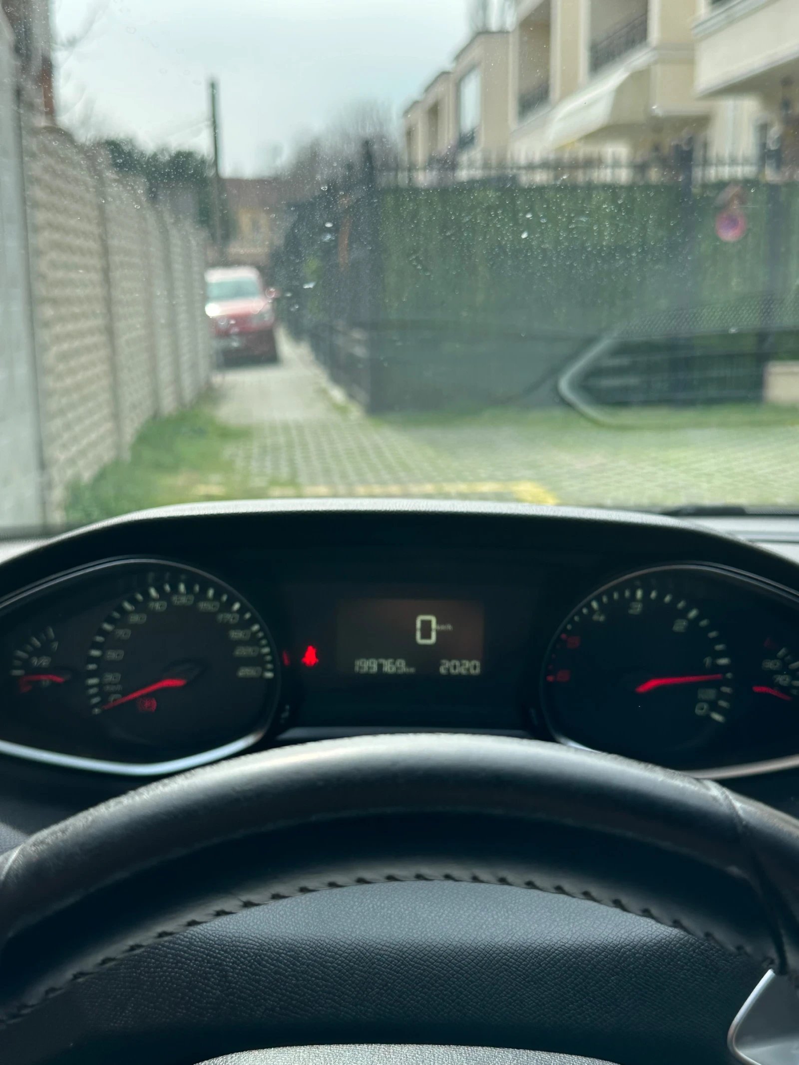 Peugeot 308 1.6 Hdi, снимка 10 - Автомобили и джипове - 53736066