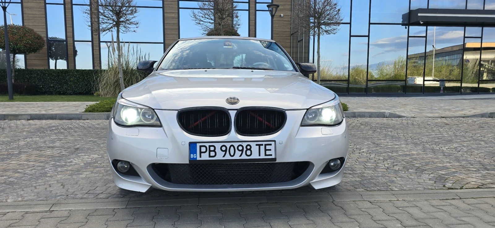 BMW 530 530 М-ПАКЕТ/КОЖА/НАВИ/218к.с./ЛИЗИНГ, снимка 2 - Автомобили и джипове - 54142252