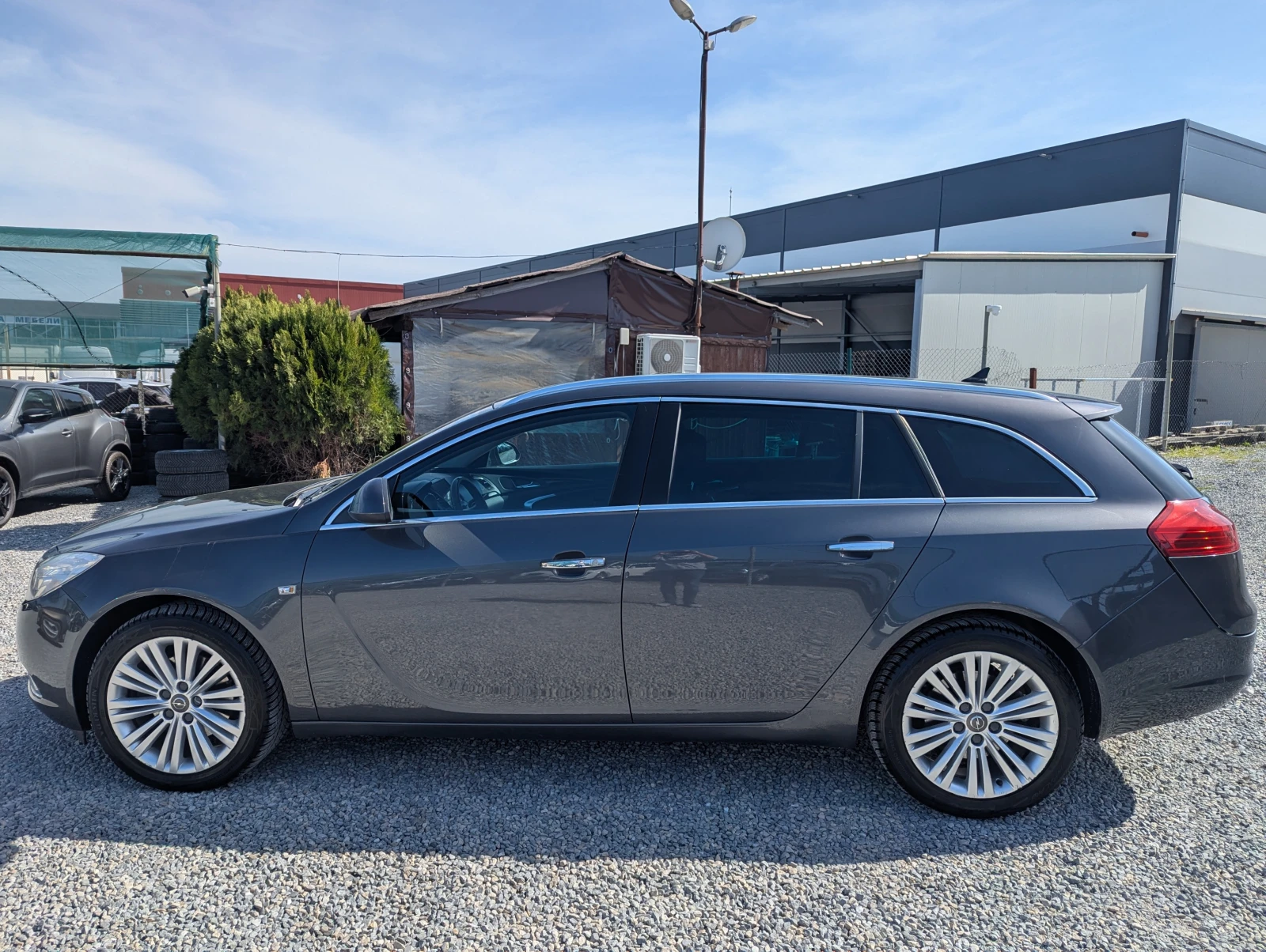 Opel Insignia 2.0 CDTI/Automatic/Android/160к.с, снимка 2 - Автомобили и джипове - 54237450