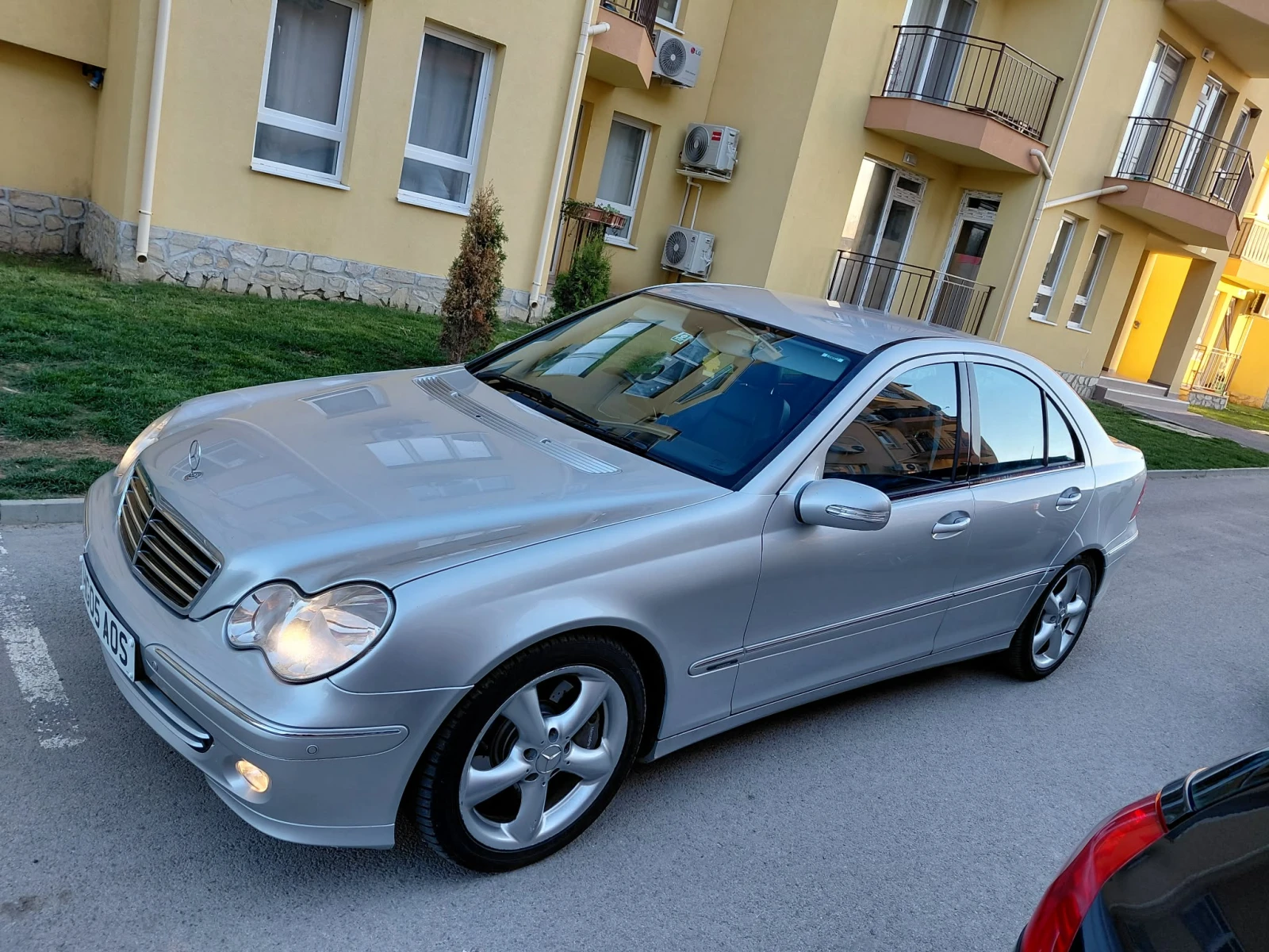 Mercedes-Benz C 270 2.7 CDI 177 к.с, снимка 2 - Автомобили и джипове - 54620875