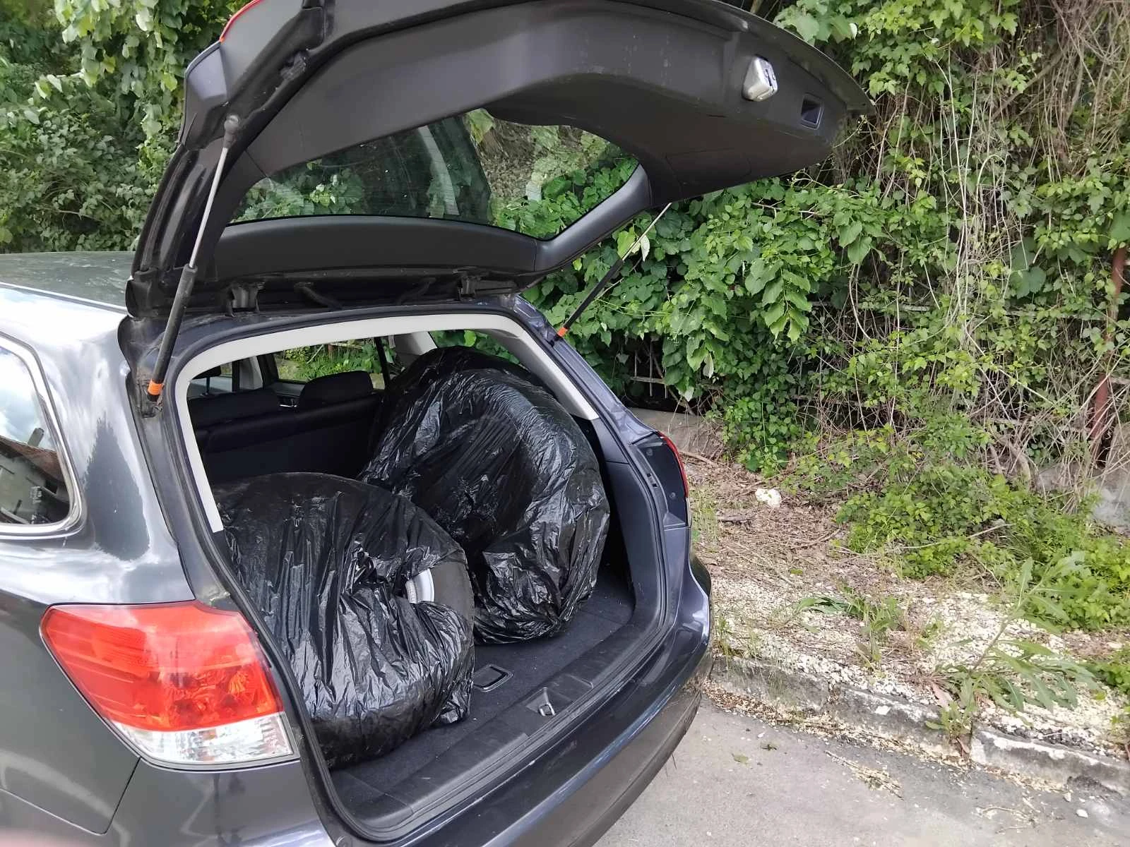 Subaru Legacy, снимка 14 - Автомобили и джипове - 54769094