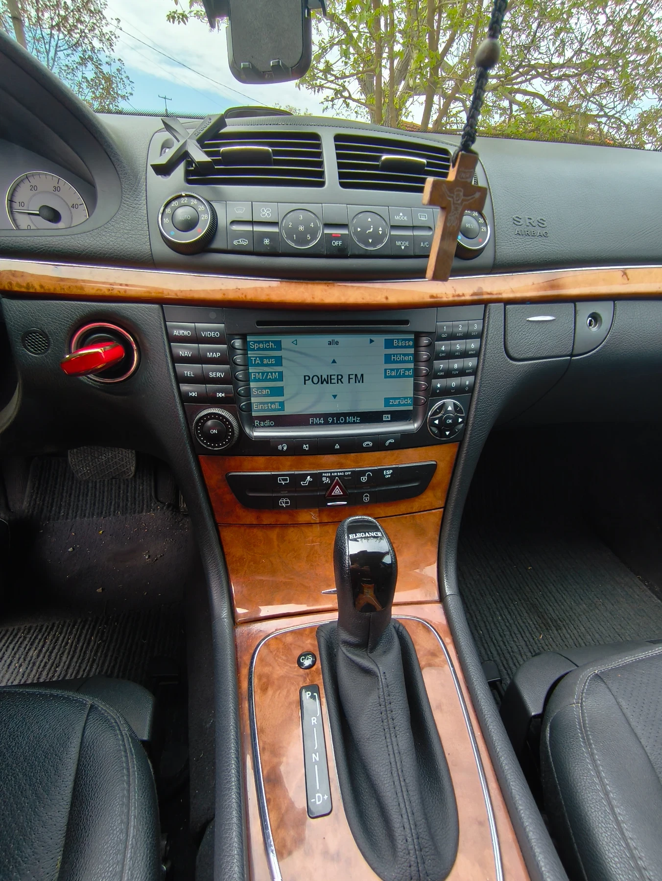 Mercedes-Benz E 280, снимка 5 - Автомобили и джипове - 54810635