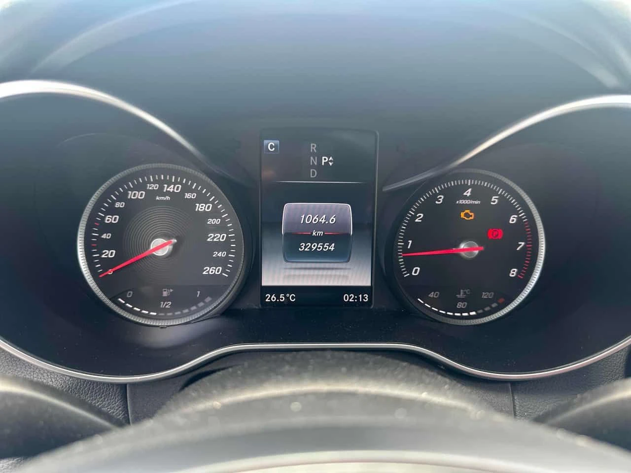 Mercedes-Benz C 300 4MATIC * AMG PACK* ДИСТРОНИК* 360 КАМЕРА* BURMASTE, снимка 8 - Автомобили и джипове - 54813113