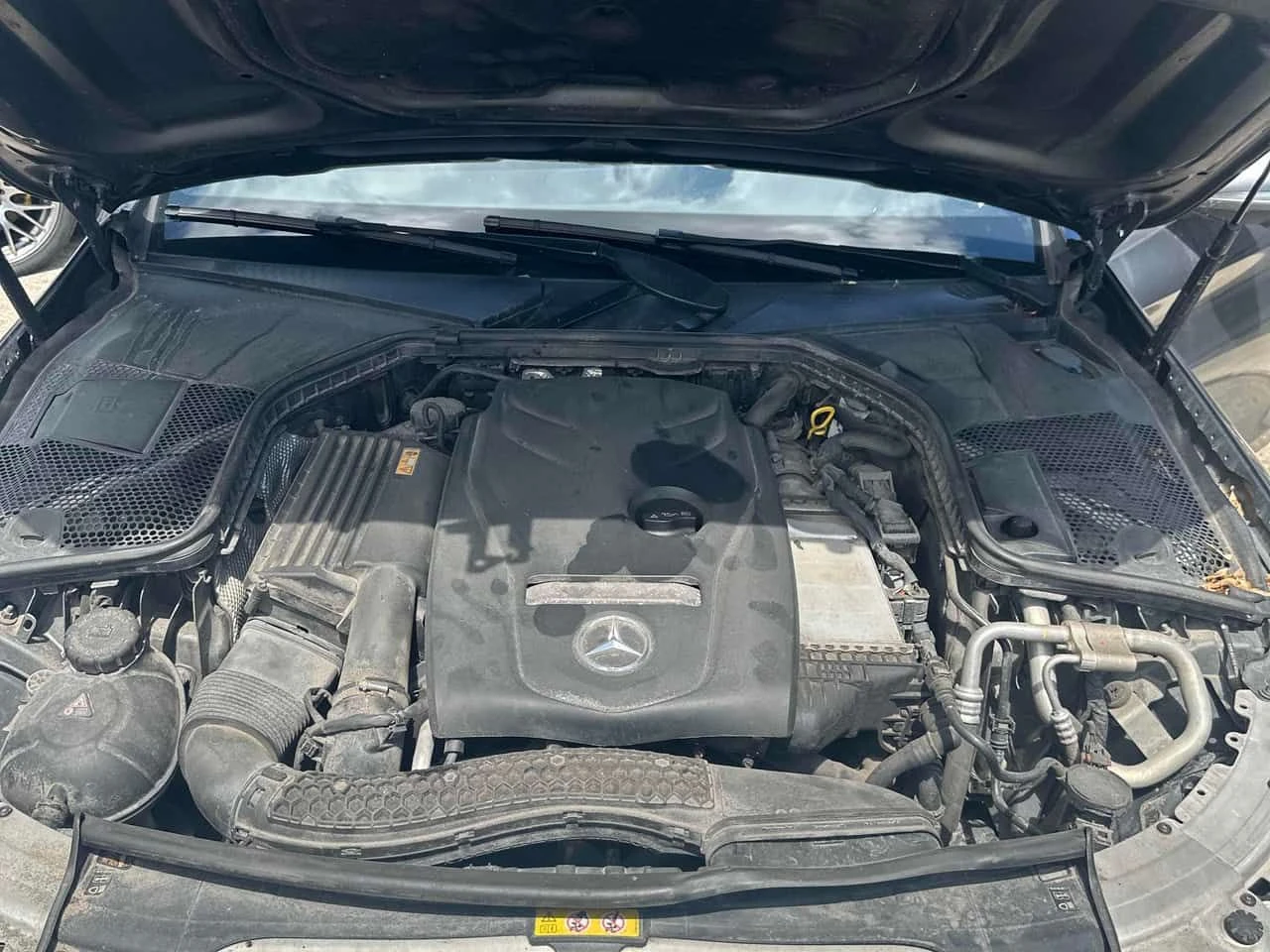 Mercedes-Benz C 300 4MATIC * AMG PACK* ДИСТРОНИК* 360 КАМЕРА* BURMASTE, снимка 11 - Автомобили и джипове - 54813113