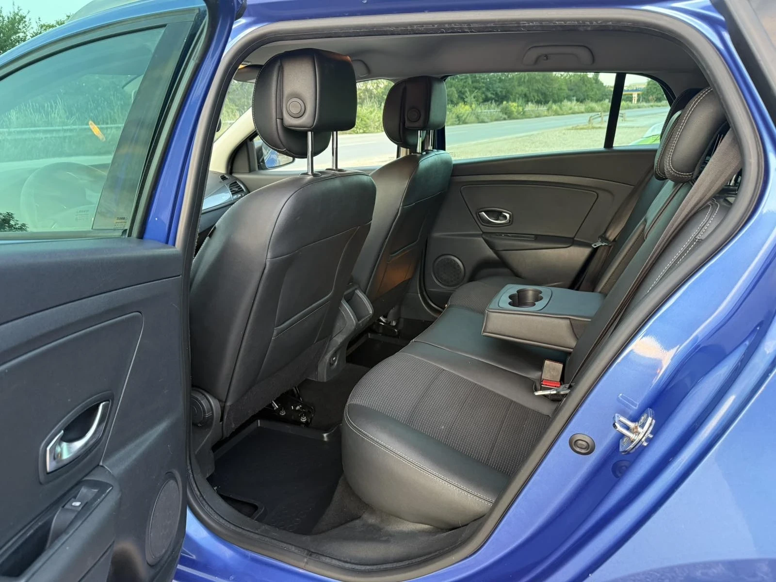 Renault Megane 1.9 DCI GT-LINE, снимка 11 - Автомобили и джипове - 54963613