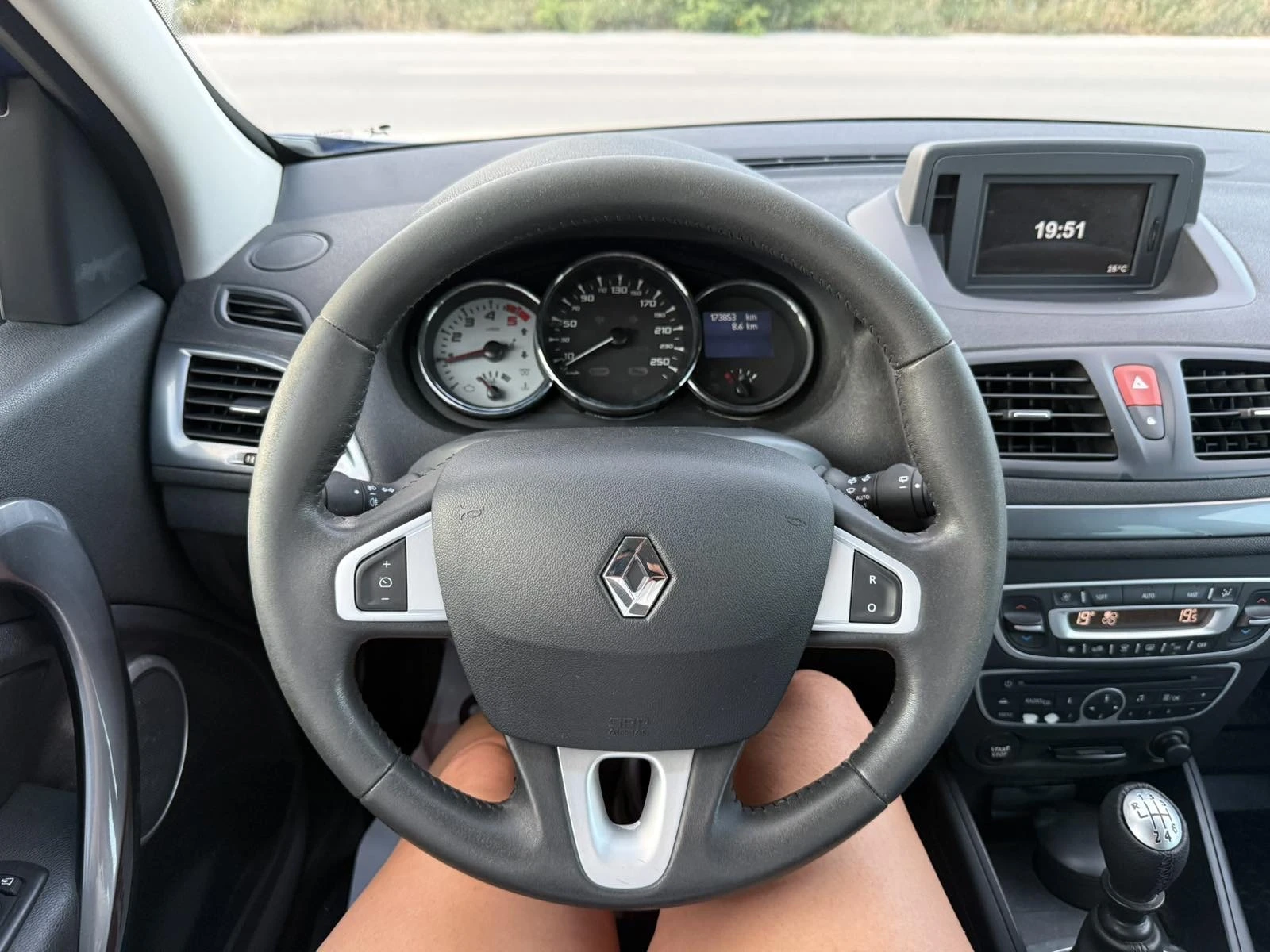Renault Megane 1.9 DCI GT-LINE, снимка 13 - Автомобили и джипове - 54963613