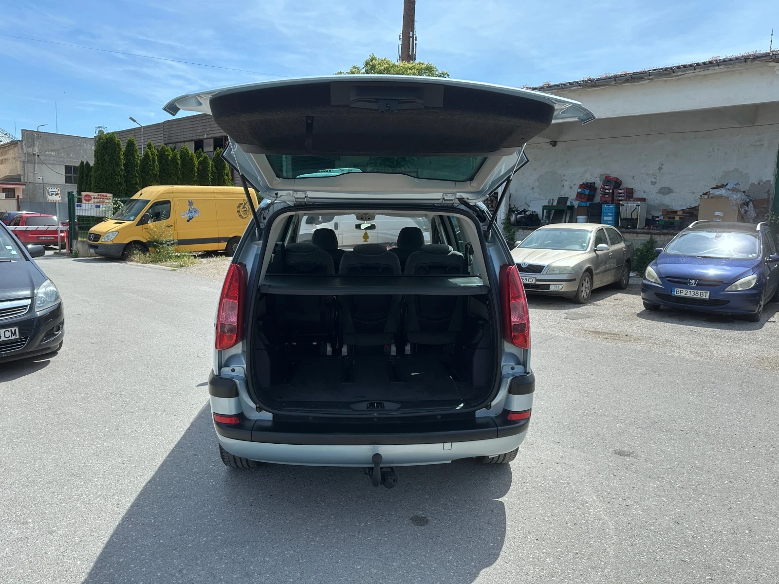 Peugeot 807 2.0HDI - КЛИМАТРОНИК, снимка 17 - Автомобили и джипове - 55023156