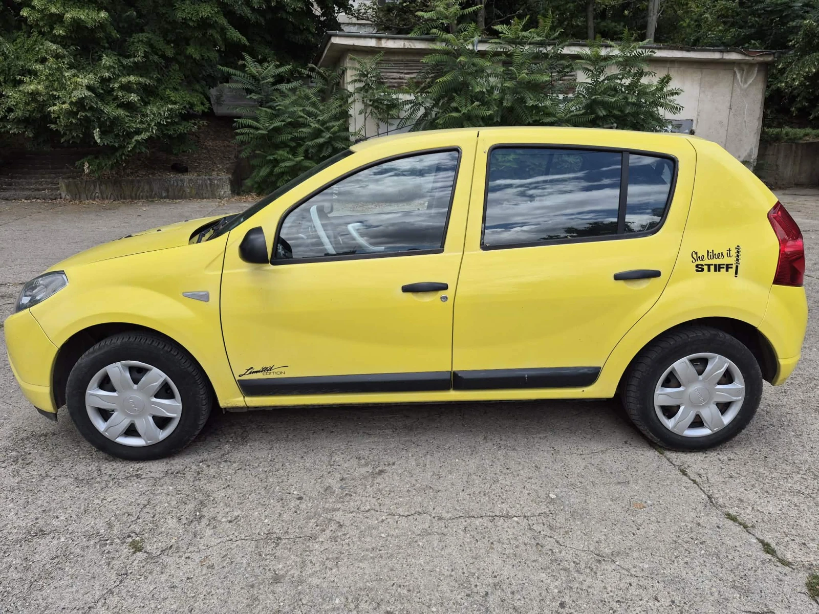 Dacia Sandero, снимка 3 - Автомобили и джипове - 55261463