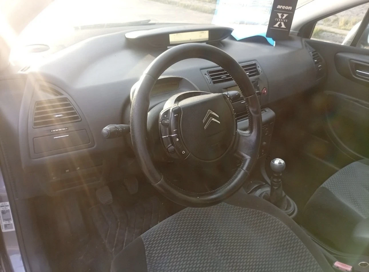 Citroen C4 2.0 HDI, снимка 9 - Автомобили и джипове - 55589762