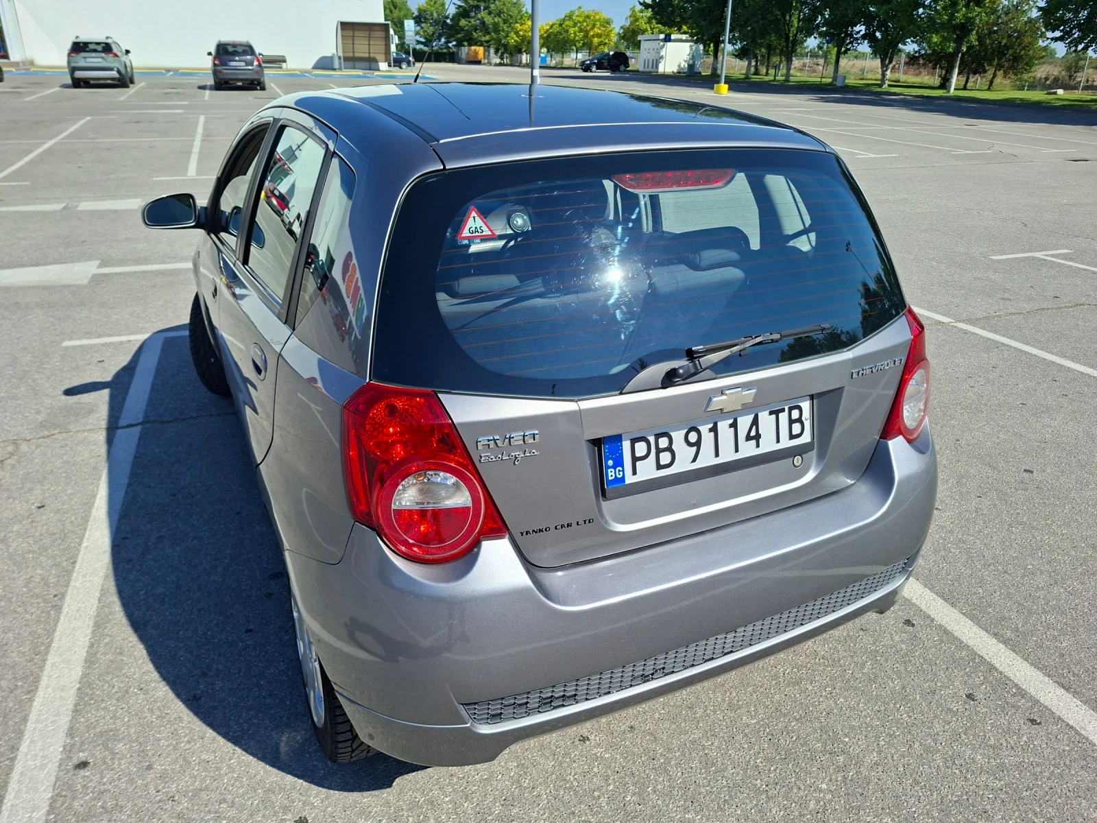 Chevrolet Aveo 1.2, снимка 7 - Автомобили и джипове - 55725606