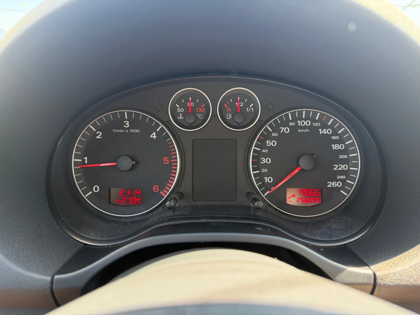 Audi A3 1.9tdi. 105к.с S-line, снимка 11 - Автомобили и джипове - 56198443