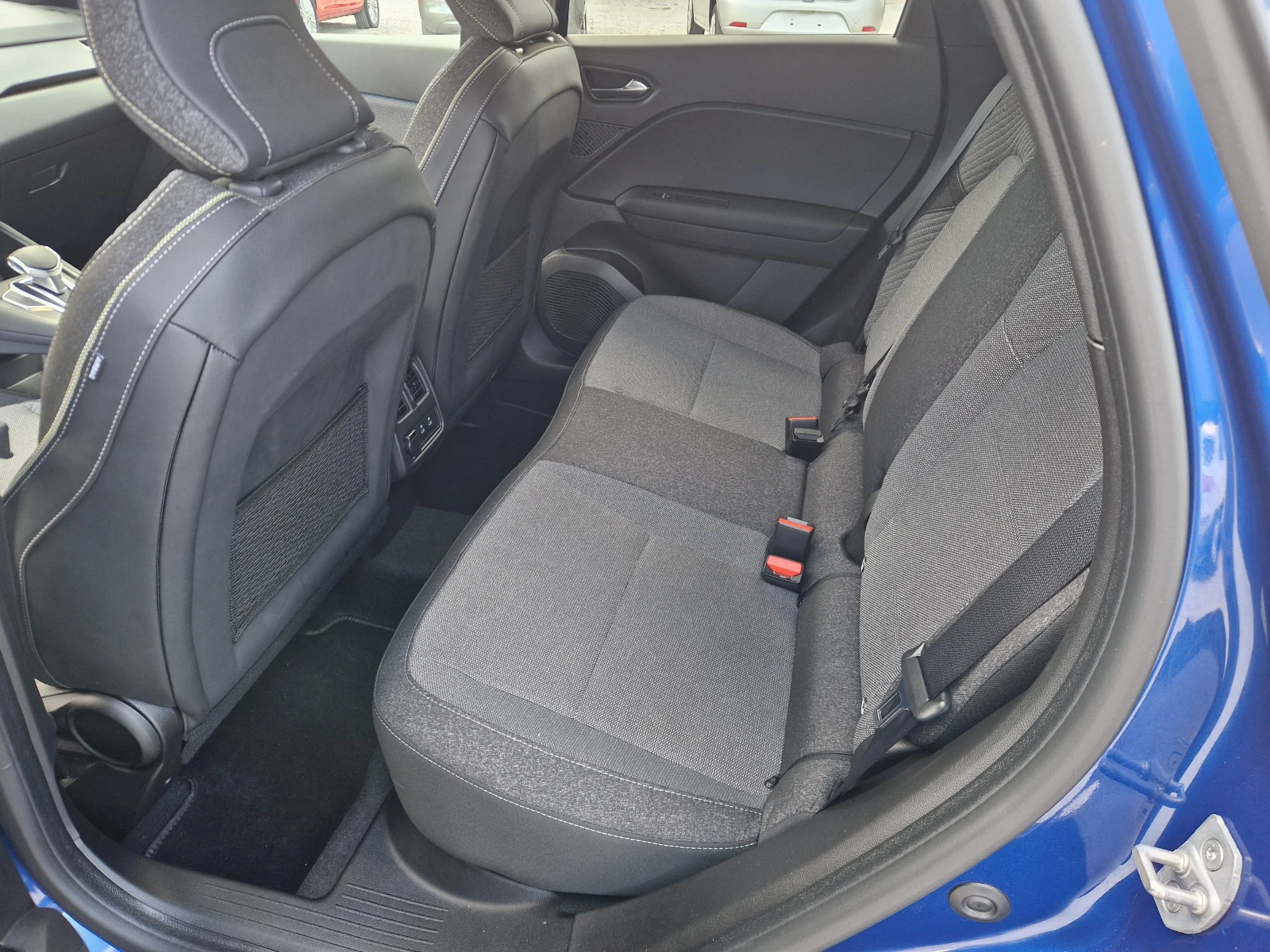 Renault Symbioz 1.6i Hybrid/2500km!!!!, снимка 14 - Автомобили и джипове - 56208263