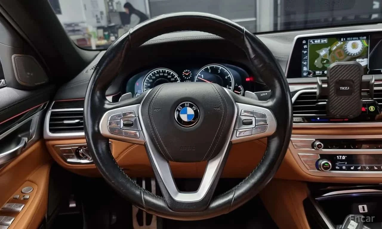 BMW 740 d xDrive M Sport/ФИНАНСИРАНЕ, снимка 13 - Автомобили и джипове - 56331729