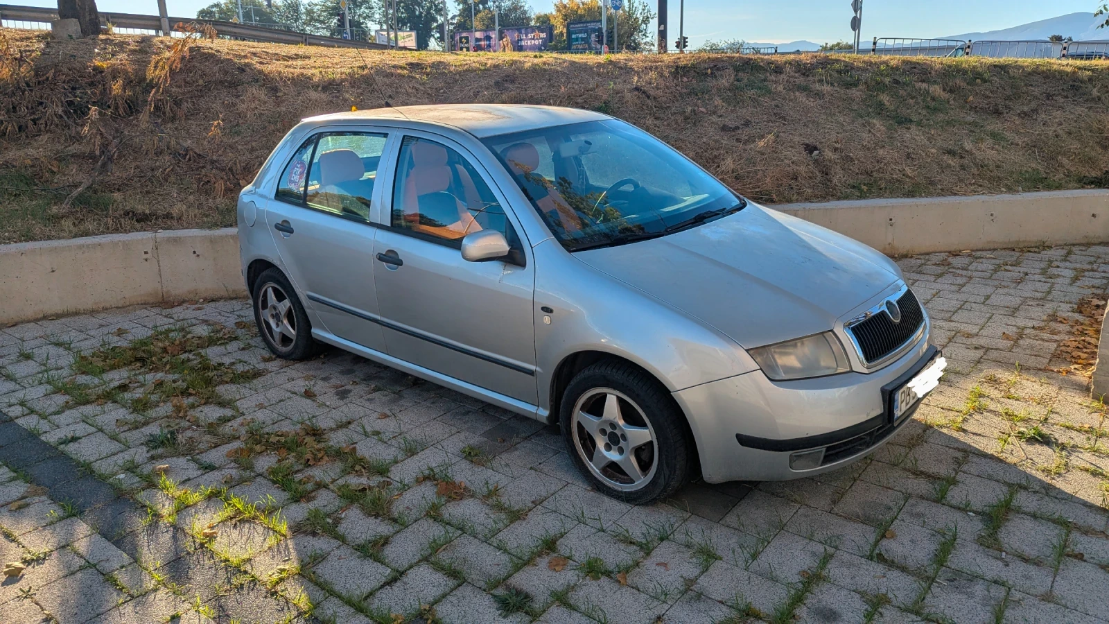 Skoda Fabia, снимка 2 - Автомобили и джипове - 56528006