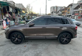 VW Touareg 4.2 tdi 340hp панорама dynadio Rline, снимка 17