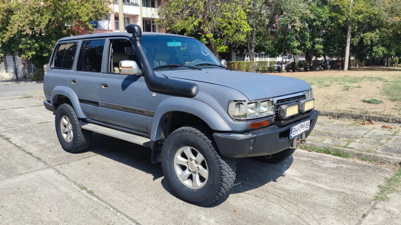 Toyota Land cruiser 4.5 24V (FZJ80) (215 кс) 4WD Automatic, снимка 2 - Автомобили и джипове - 47132418