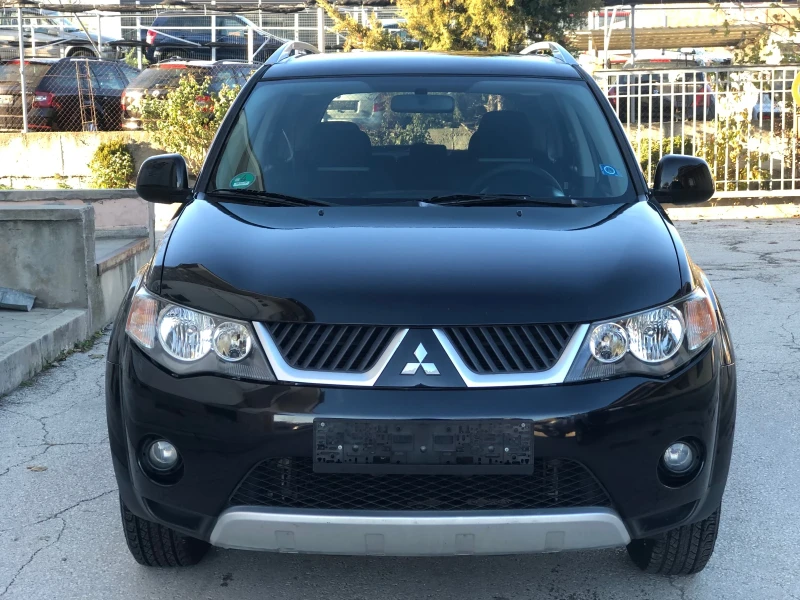 Mitsubishi Outlander 2.4i 170k.c. НАВИ, снимка 2 - Автомобили и джипове - 48041993