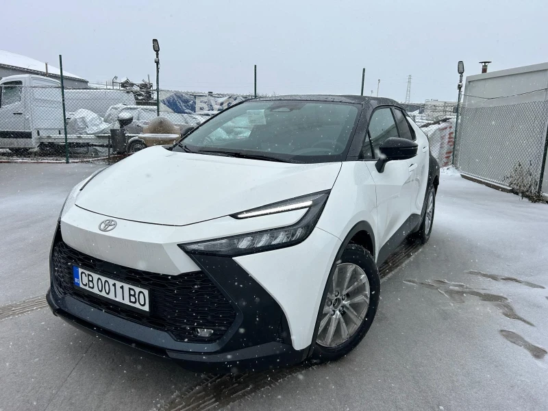 Toyota C-HR 1.8 HYBRID CLASSY РЕГИСТРИРАНА! НОВА! ГАРАНЦИОННА, снимка 1 - Автомобили и джипове - 48424417