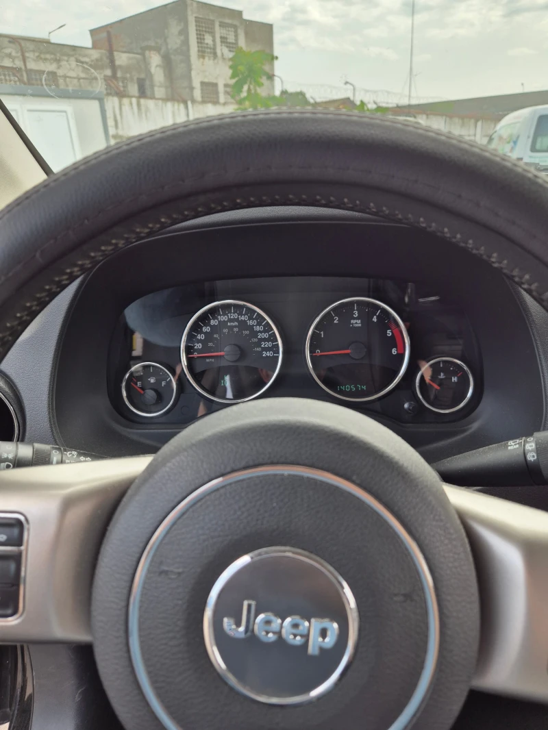 Jeep Compass I (facelift) 2.2 CRD (163 кс) 4x4, снимка 4 - Автомобили и джипове - 51910051