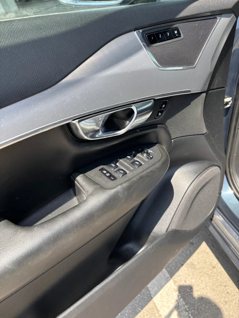 Volvo Xc90, снимка 6 - Автомобили и джипове - 51170011