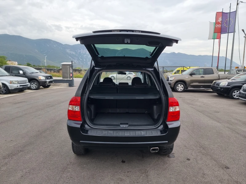 Kia Sportage 2.0I, снимка 12 - Автомобили и джипове - 51688766