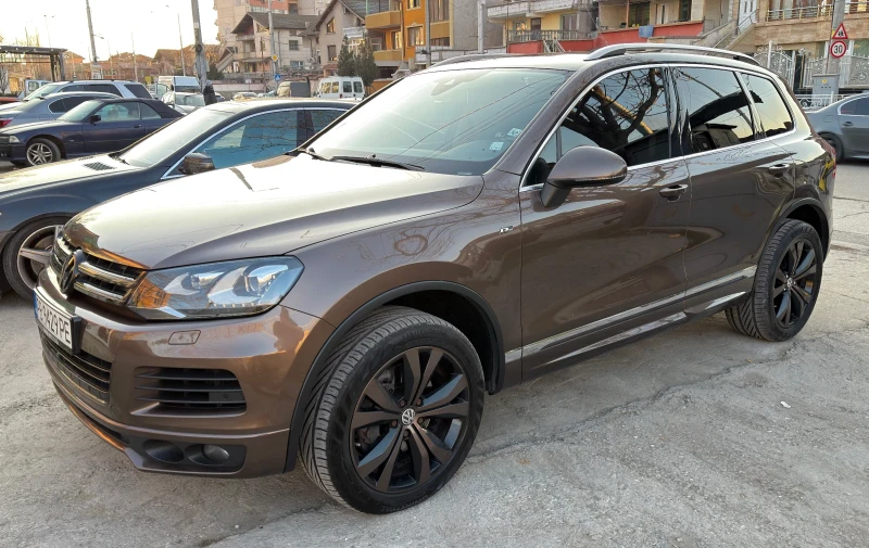 VW Touareg 4.2 tdi 340hp панорама dynadio, снимка 3 - Автомобили и джипове - 53277843