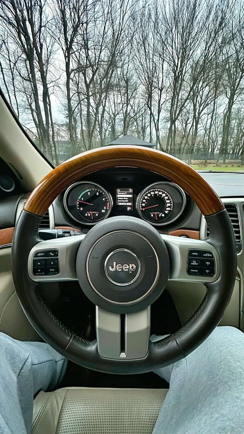 Jeep Grand cherokee, снимка 13 - Автомобили и джипове - 52884185