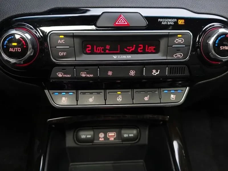 Kia Sorento, снимка 17 - Автомобили и джипове - 56737328