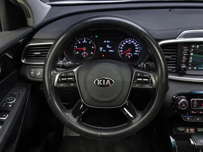 Kia Sorento, снимка 13 - Автомобили и джипове - 56737328