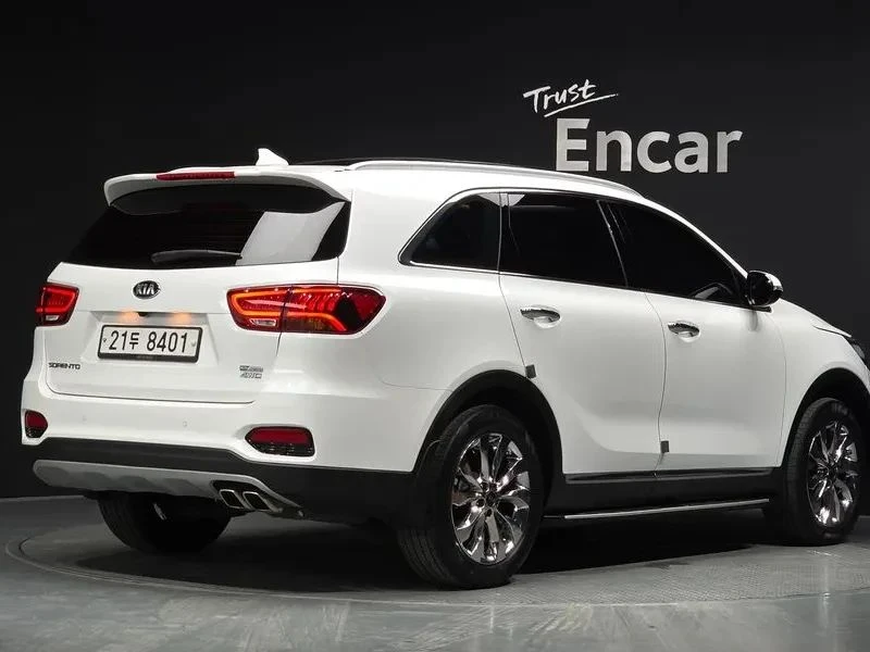 Kia Sorento, снимка 2 - Автомобили и джипове - 56737328