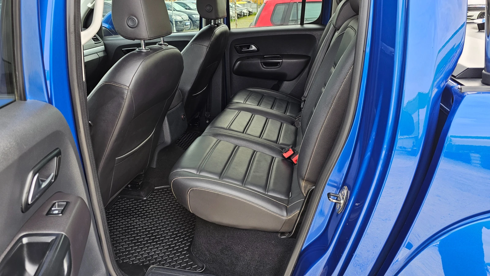 VW Amarok 3.0 V6 TDI AVENTURA 4MOTION - изображение 8