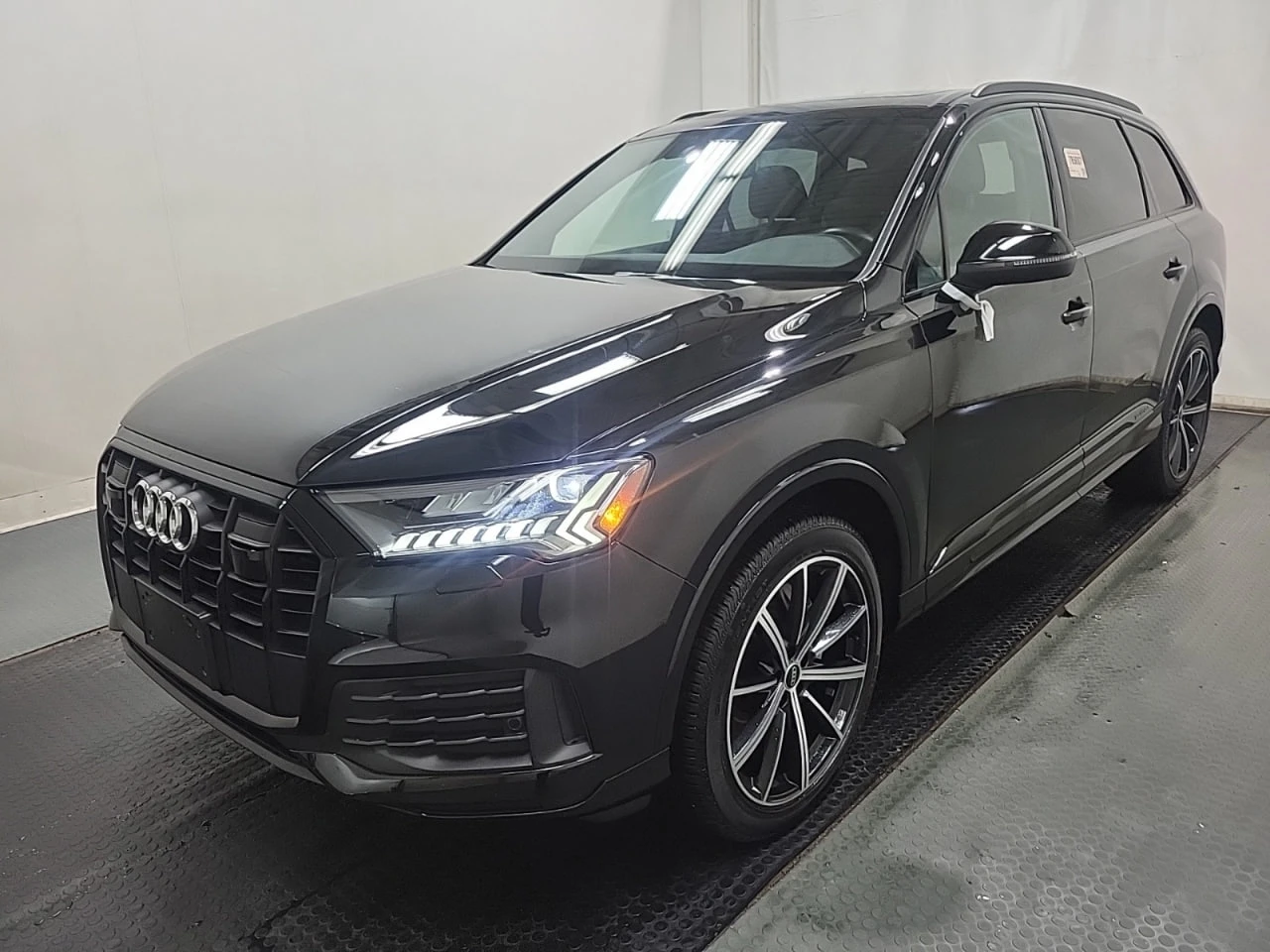 Audi Q7 * CARFAX * АВТО КРЕДИТ * ЦЕНА ДО БГ! - изображение 3