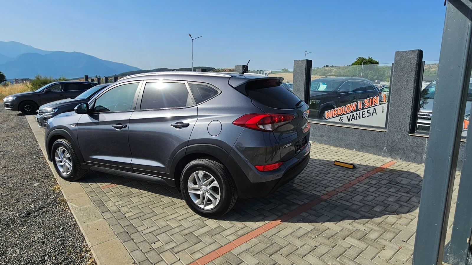 Hyundai Tucson 1.7CRDI-NAVI -180.000km - изображение 4