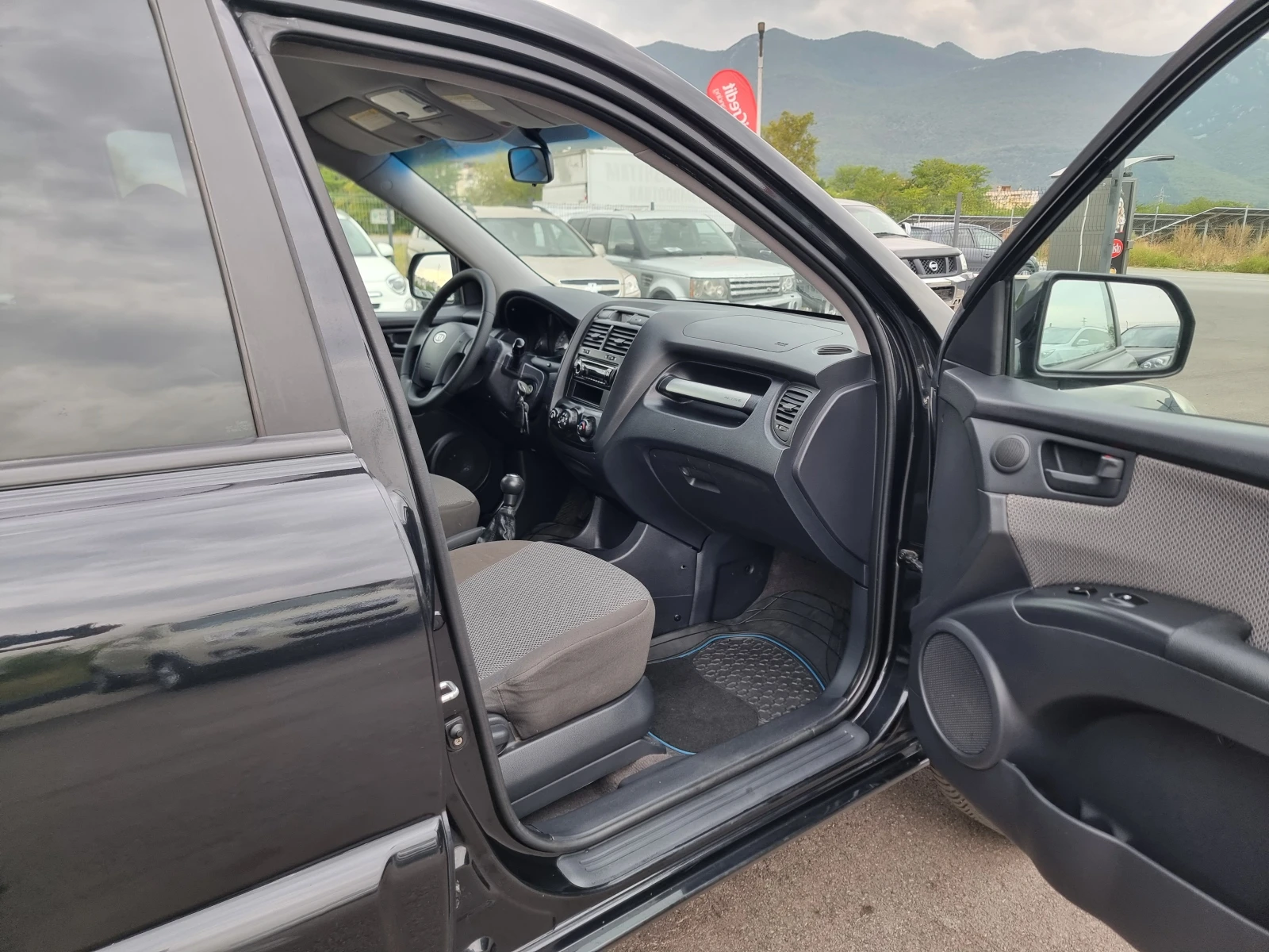 Kia Sportage 2.0I | Mobile.bg — изображение 14