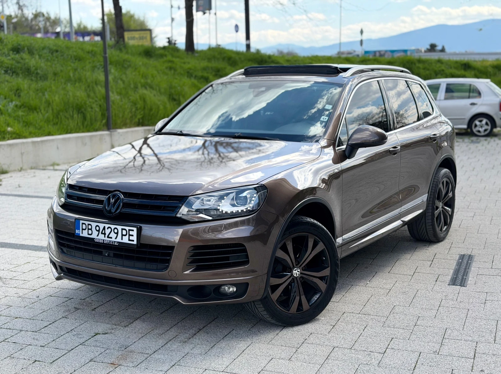 VW Touareg 4.2 tdi 340hp панорама dynadio Rline