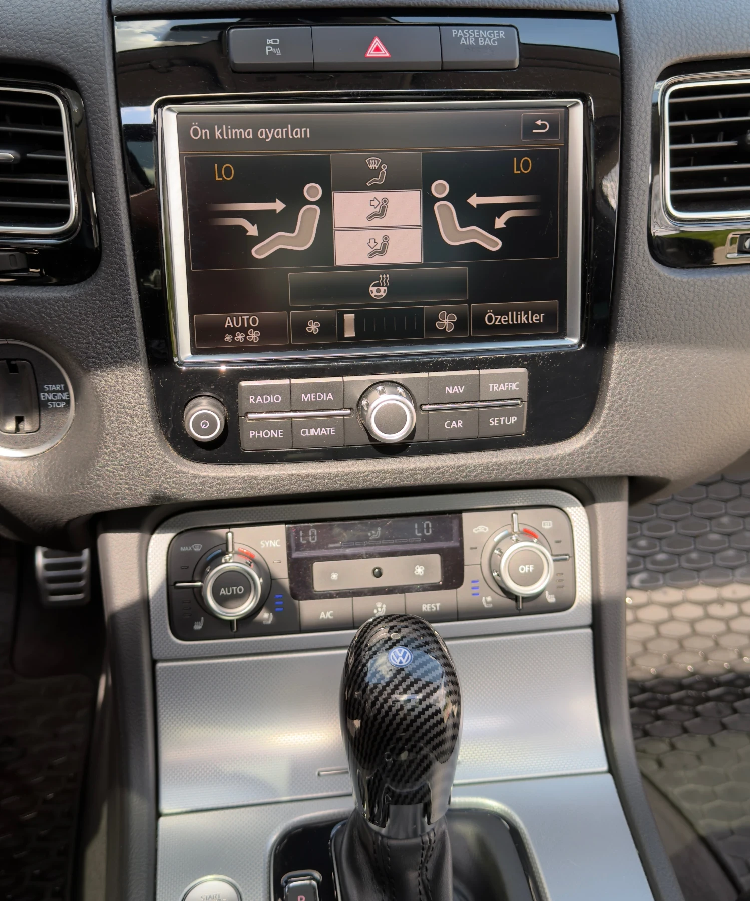 VW Touareg 4.2 tdi 340hp панорама dynadio Rline, снимка 14 - Автомобили и джипове - 53277843