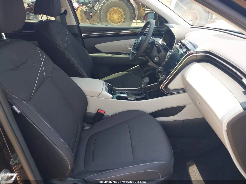 Hyundai Tucson 2.5L I-4 DI, DOHC, VVT, 187HP Front Wheel Drive | Mobile.bg   10