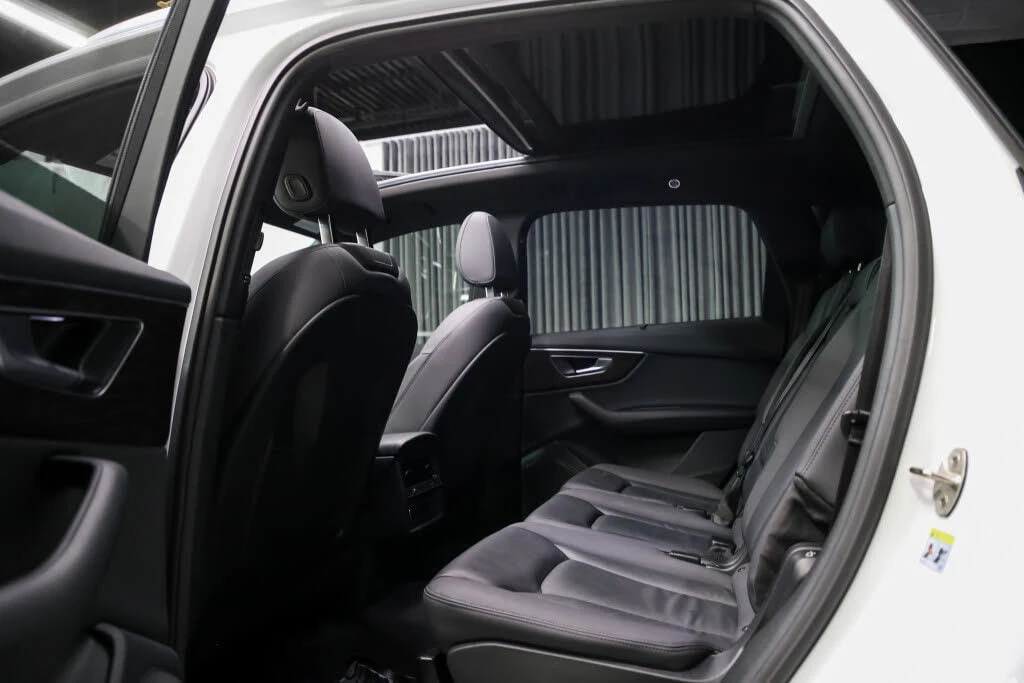 Audi Q7 *  *    *   *  | Mobile.bg   17