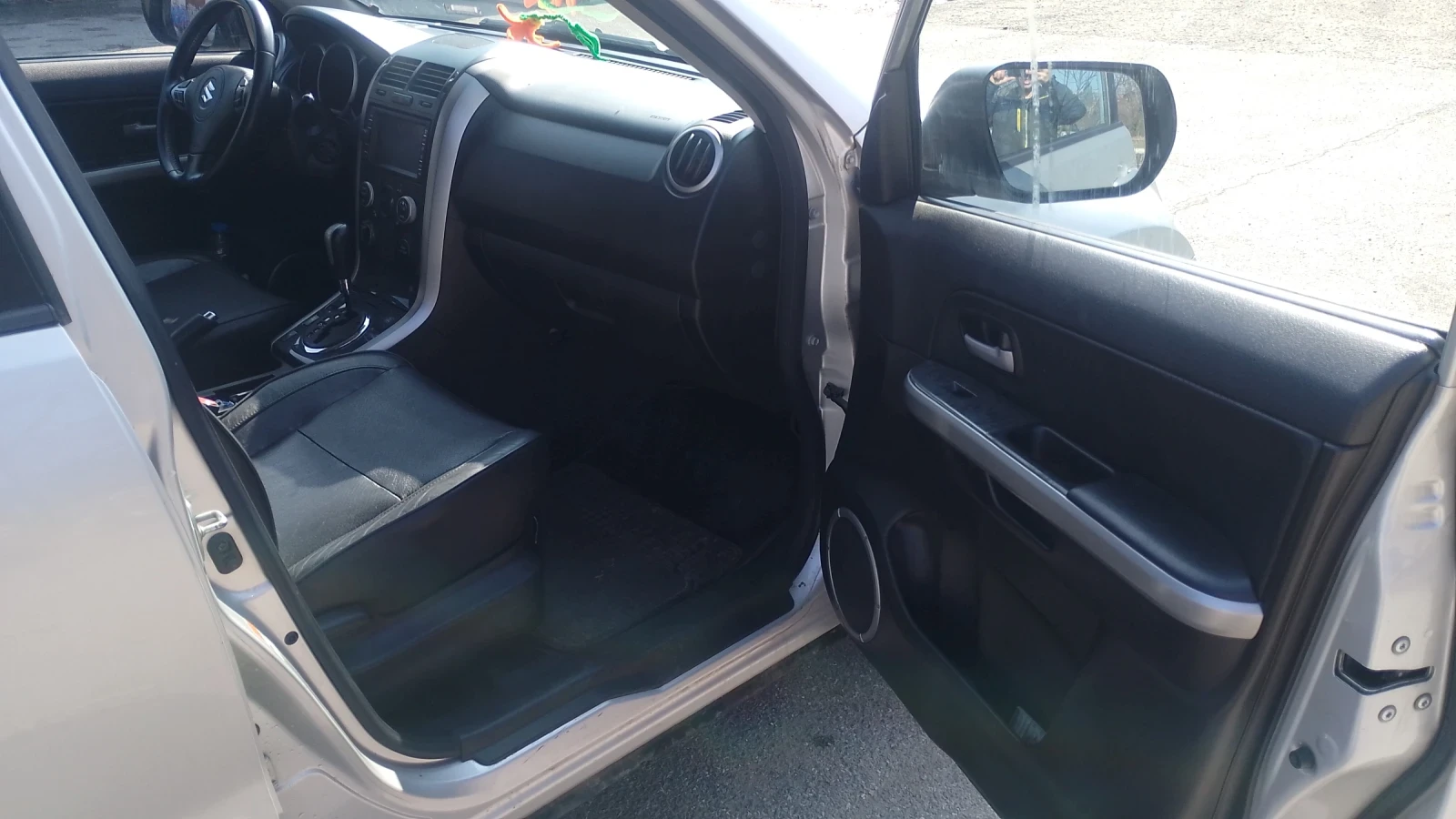 Suzuki Grand vitara 2.4I, снимка 8 - Автомобили и джипове - 53772340