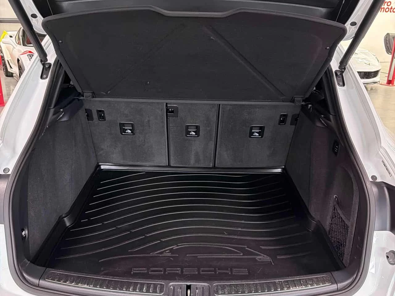 Porsche Macan GTS/ОБДУХВАНЕ/ПАНОРАМА/ДИСТРОНИК/360 КАМЕРИ, снимка 17 - Автомобили и джипове - 54360329