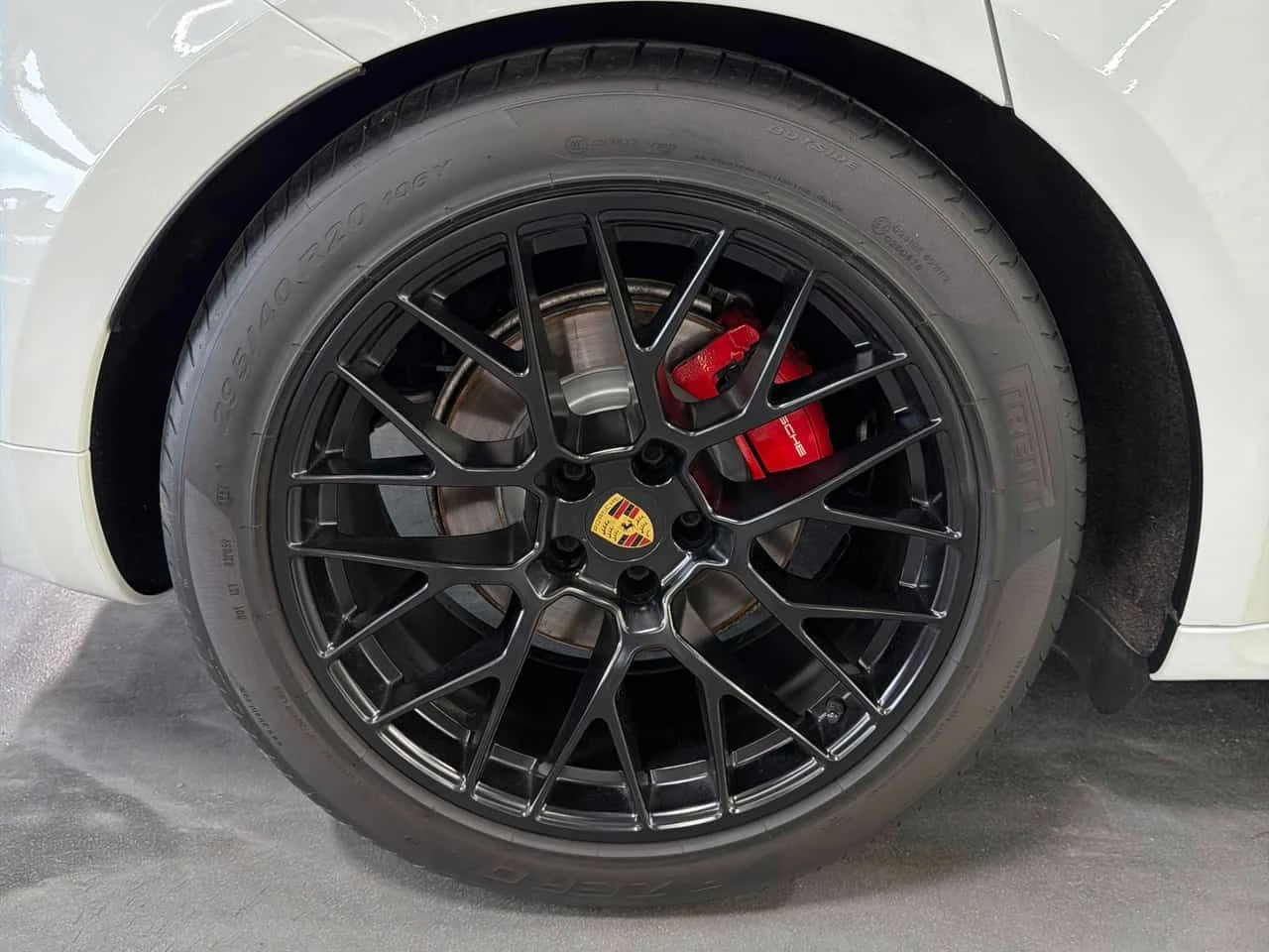 Porsche Macan GTS/ОБДУХВАНЕ/ПАНОРАМА/ДИСТРОНИК/360 КАМЕРИ, снимка 16 - Автомобили и джипове - 54360329