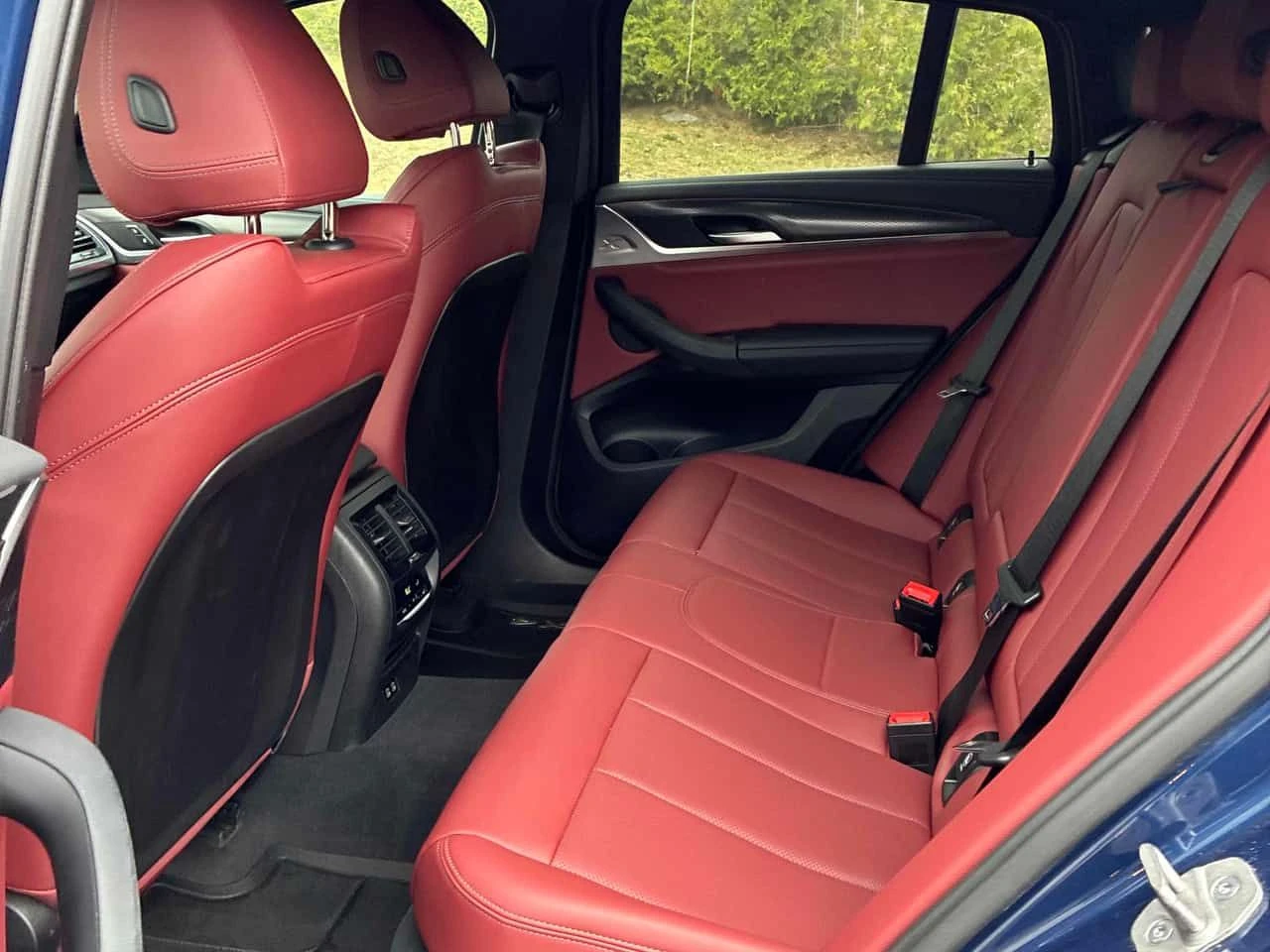 BMW X4  | M40i | RED INT | ПАНОРАМА | ПОДГРЕВИ | , снимка 15 - Автомобили и джипове - 54368289