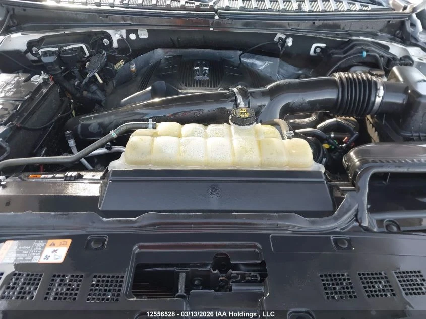 Lincoln Navigator L RESERVE, снимка 8 - Автомобили и джипове - 55083631