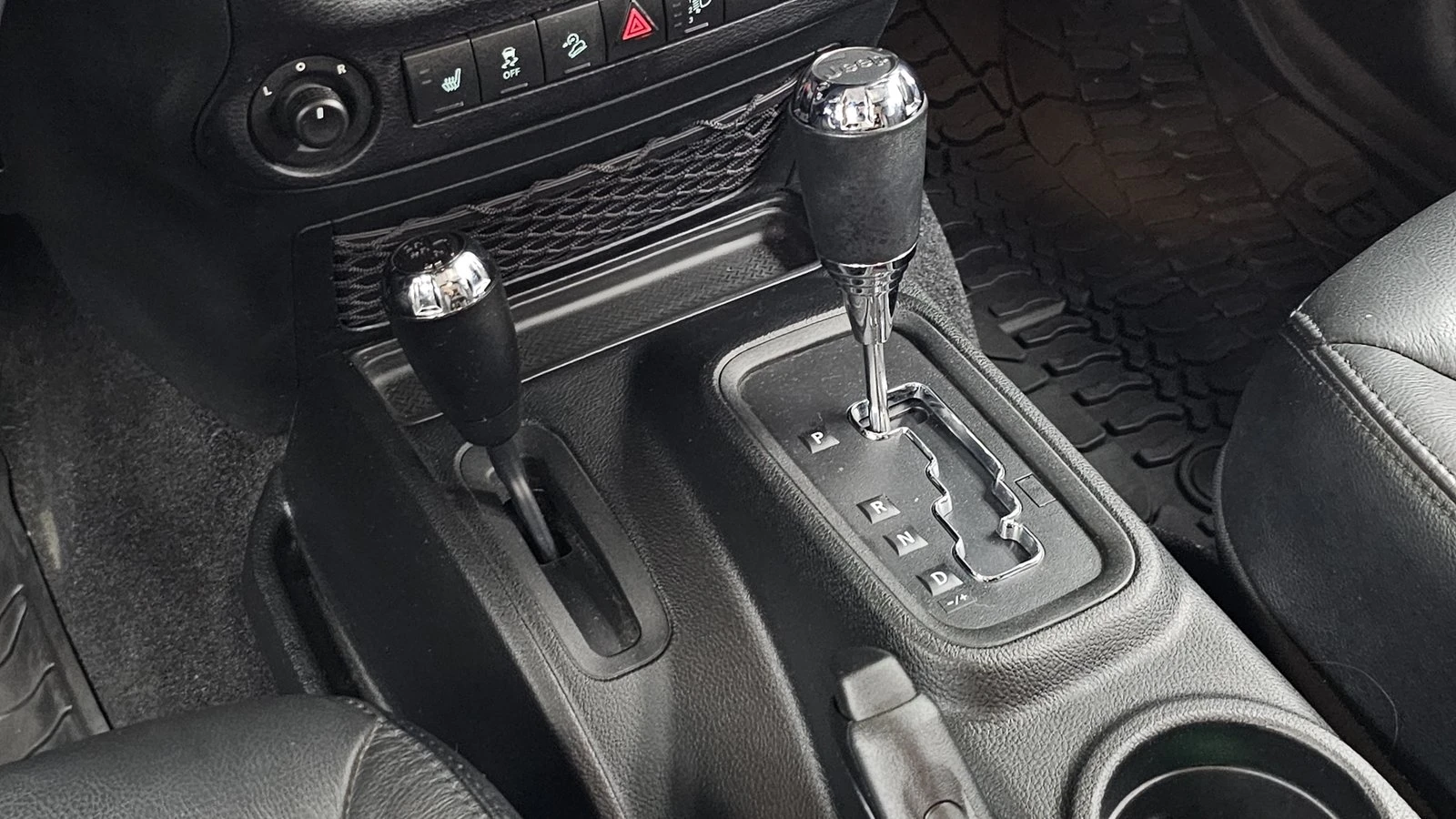 Jeep Wrangler 3.6* КРАЙНА ЦЕНА, снимка 9 - Автомобили и джипове - 55348541