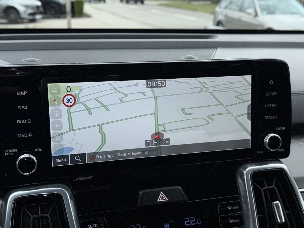 Kia Sorento PHEV/265HP/7S/4WD/PLATINUM/PANO/360/HUD/MEMO/506q, снимка 11 - Автомобили и джипове - 55350797