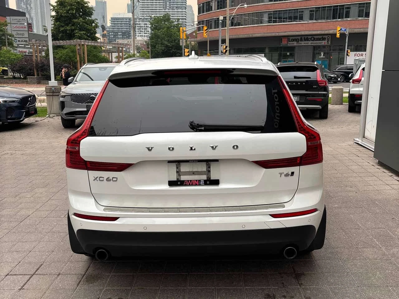 Volvo XC60 Momentum | CARFAX | ���������� ��� ������������  | Mobile.bg � ����������� 4